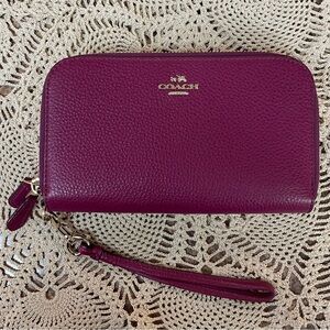 Coach Women's Pebbled Leather Medium Zip Wallet Deep Berry
